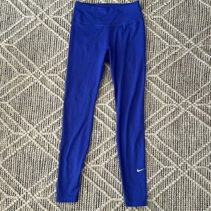 Nike leggings size small